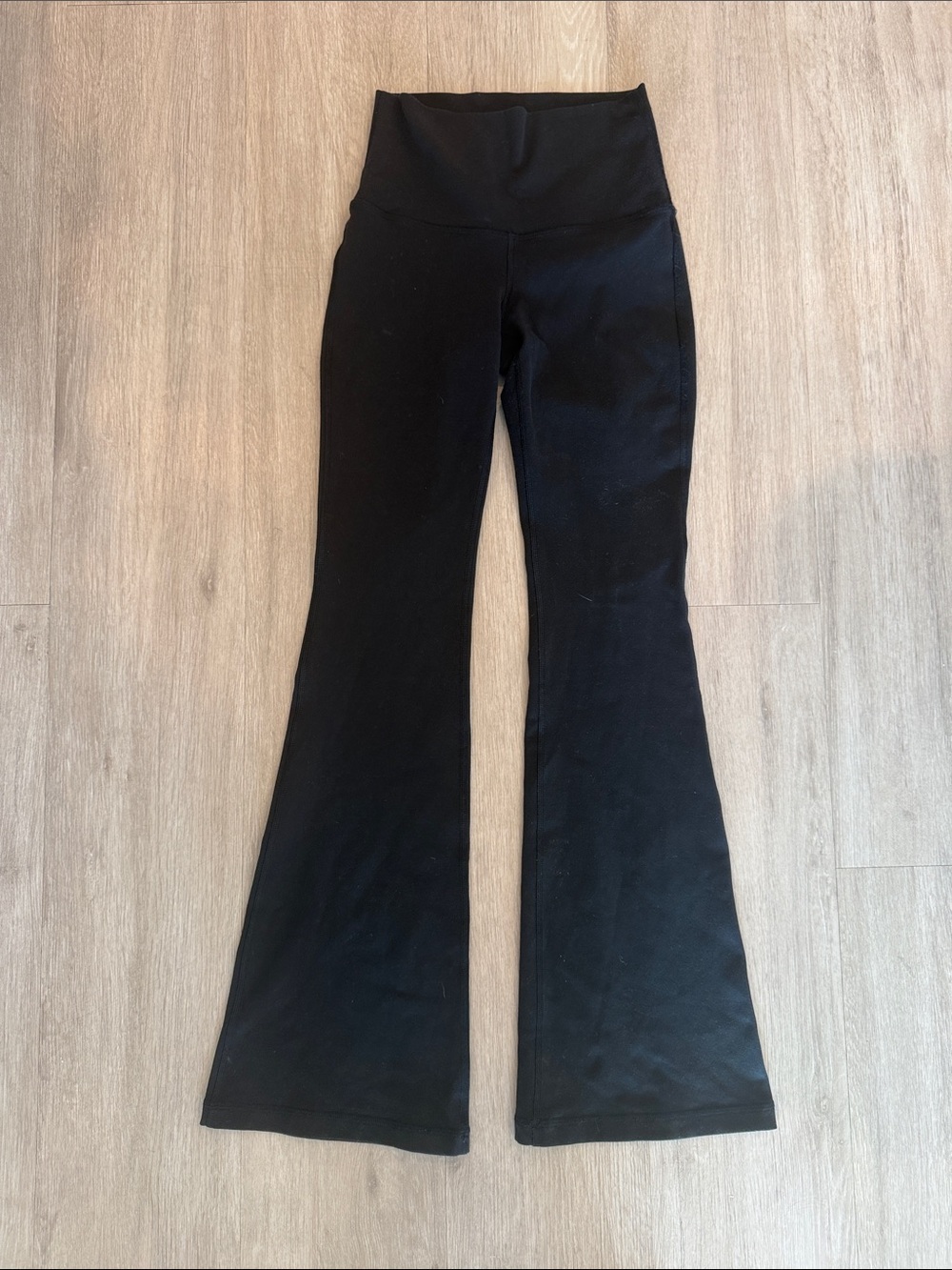 Aritzia TNA Black Flare Leggings XS